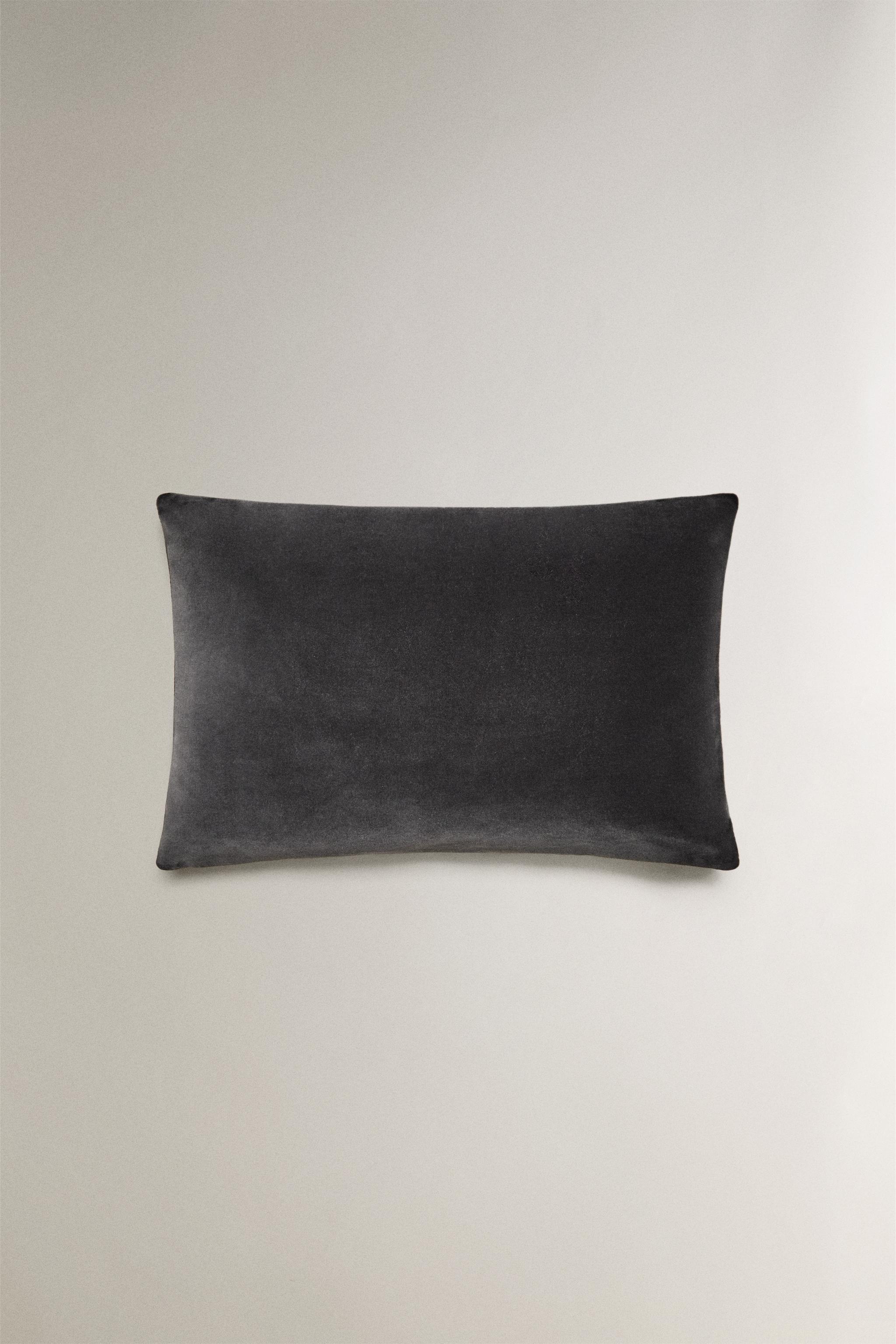 VELVET CUSHION COVER